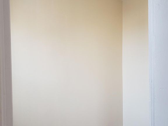 4th image of 124 Hawthorne Ave #2