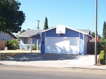 2nd image of 2061 Cardinal Way