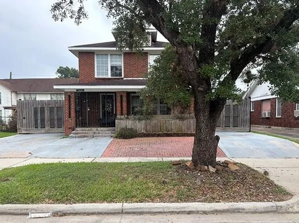 2421 Wilshire St, Houston, TX 77023