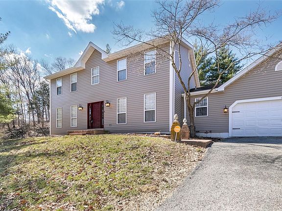 Siding, gutters, downspouts, exterior doors all replaced 2018-2019