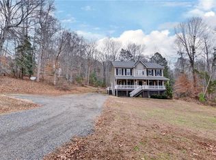 8747 Davenport Rd, Gloucester, VA 23061