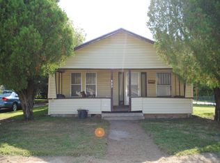 322 S 16th St, Independence, KS 67301