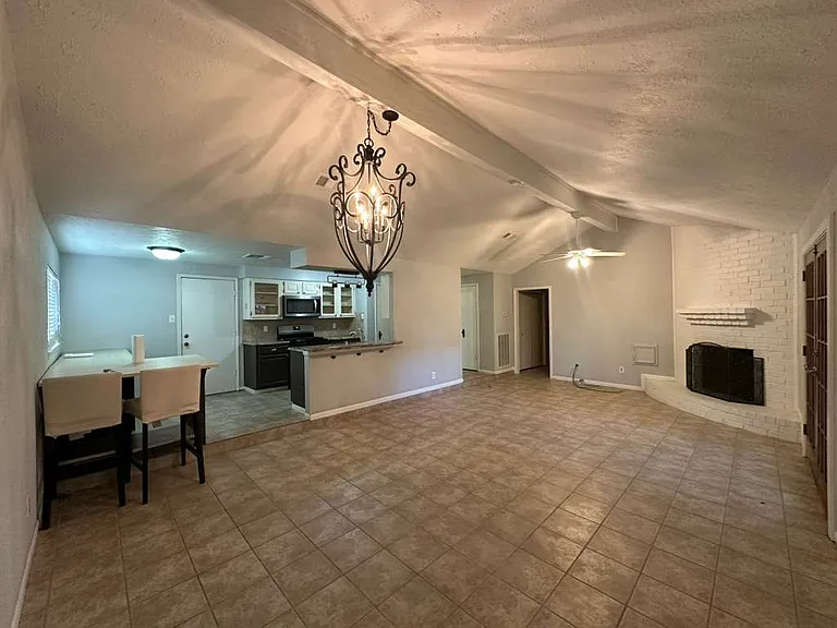 5408 Cunningham Dr — Photo 6