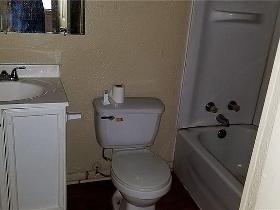 5th image of 1107 Attas Ave