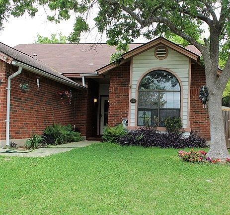 2nd image of 10315 Cedarbend Dr