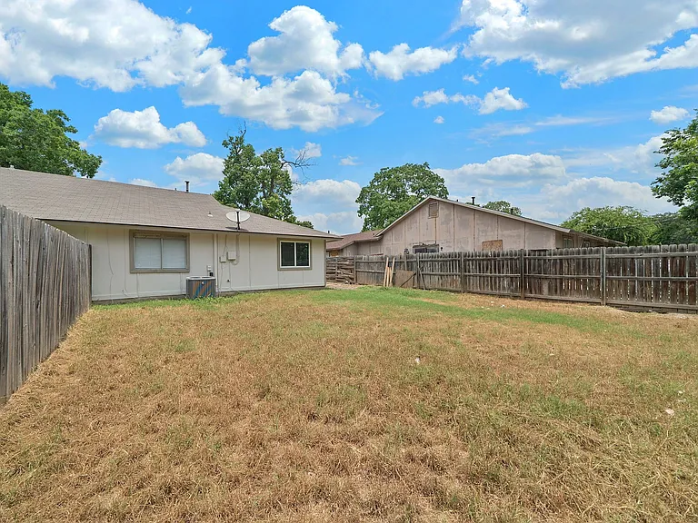 5250 Gawain Dr #5250 — Photo 24