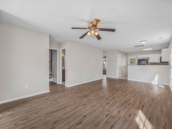 5th image of 1544 Tiana Way