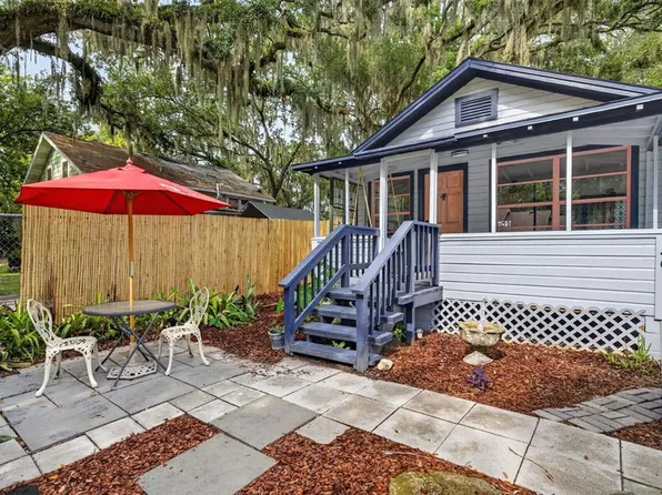 140 N JOHNS STREET, MOUNT DORA, FL 32757