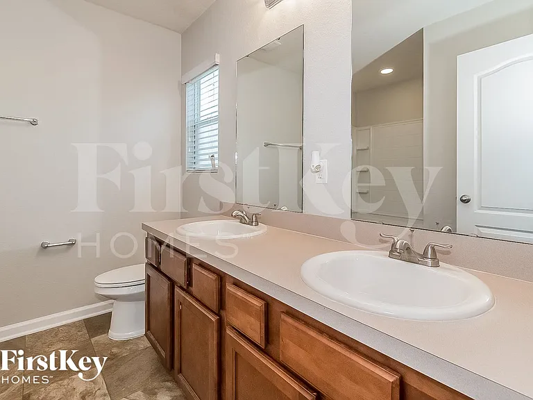 6817 Langford St — Photo 10