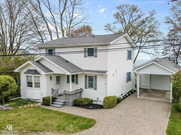7751 Lakeview Dr, Lexington, MI 48450