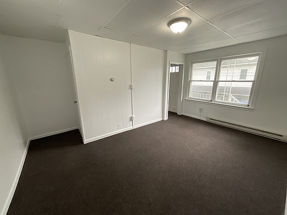 3rd image of 229 Lincoln St