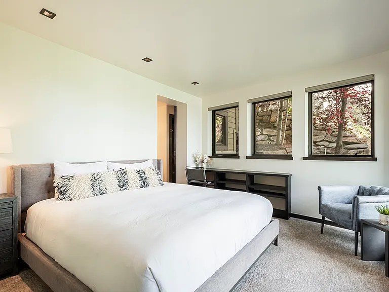 Aerie Dr — Photo 33