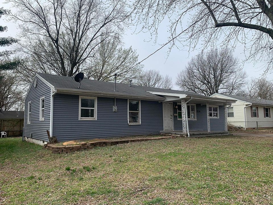 2nd image of 2224 W Madison Street