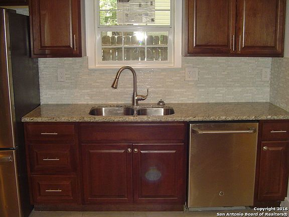 3rd image of 285 Halcyon Pl