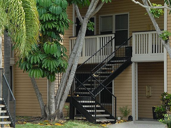 4th image of 6007 30th Ave W