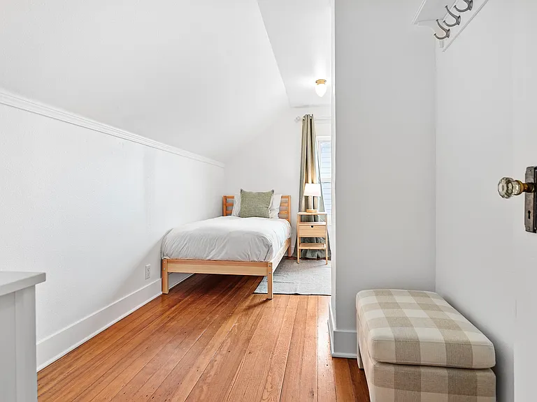 2519 Vallette St — Photo 12