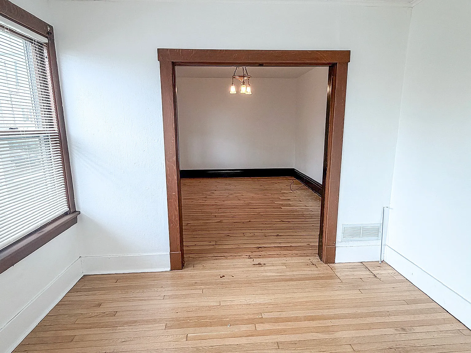 506 Locust Street - 1 — Photo 3