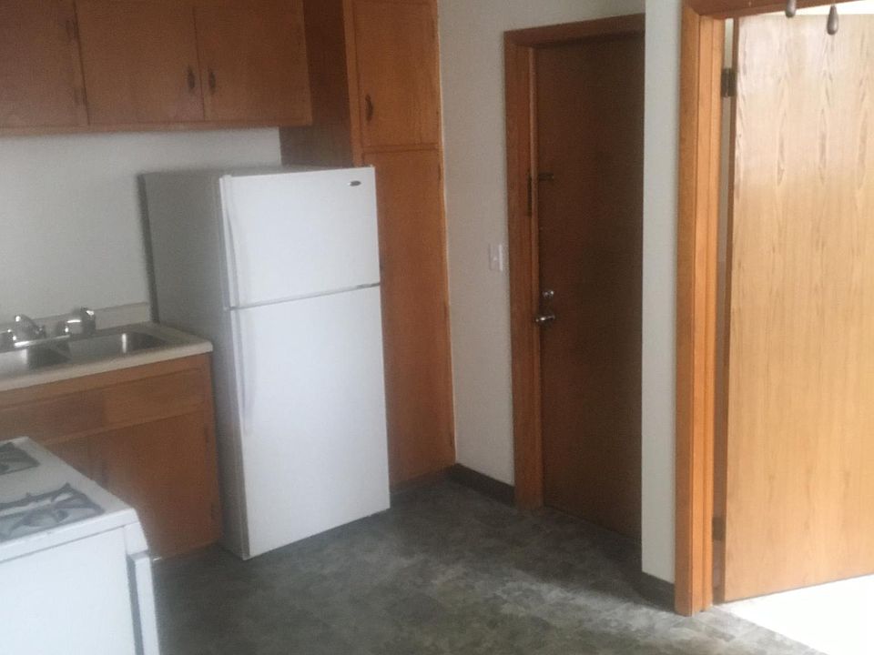 2nd image of 5749 Bossen Ter APT 6