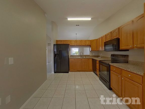 4th image of 3014 Curry Woods Dr