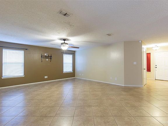 3rd image of 113 San Ignacio Ave
