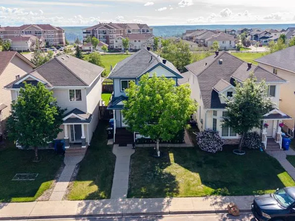 209 W Grouse Way, Wood Buffalo, AB T9K 0L9