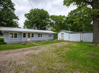 8147 15th Rd, Argos, IN 46501