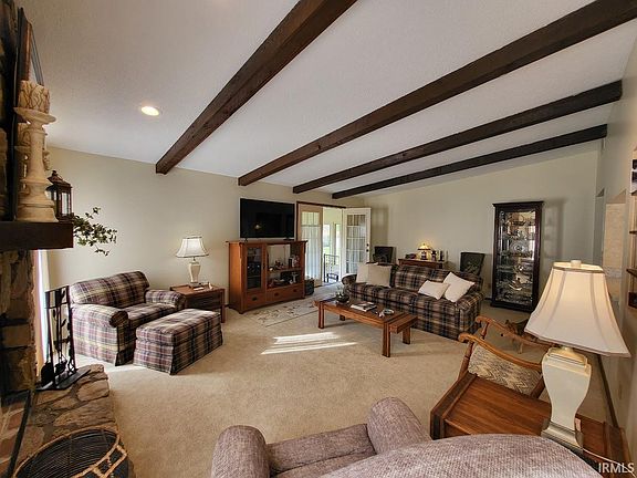 4th image of 8213 N Seneca Dr