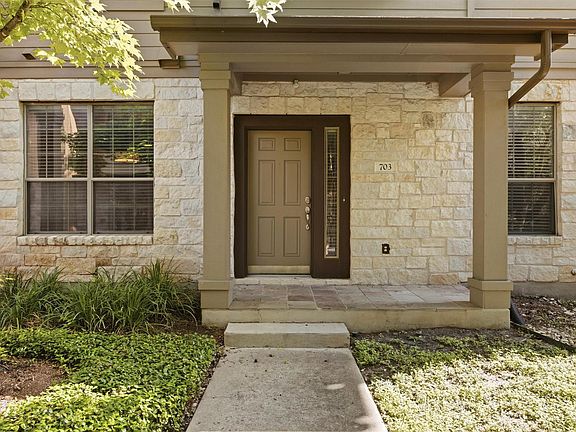 2nd image of 1310 Parmer Ln #7B