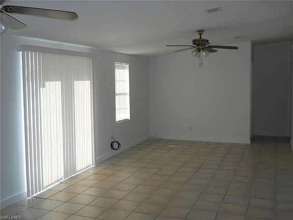 3rd image of 3905 Lee Blvd Unit 4