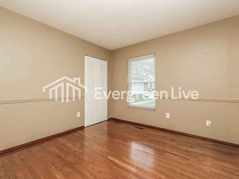 4315 Crownwood Ave — Photo 12