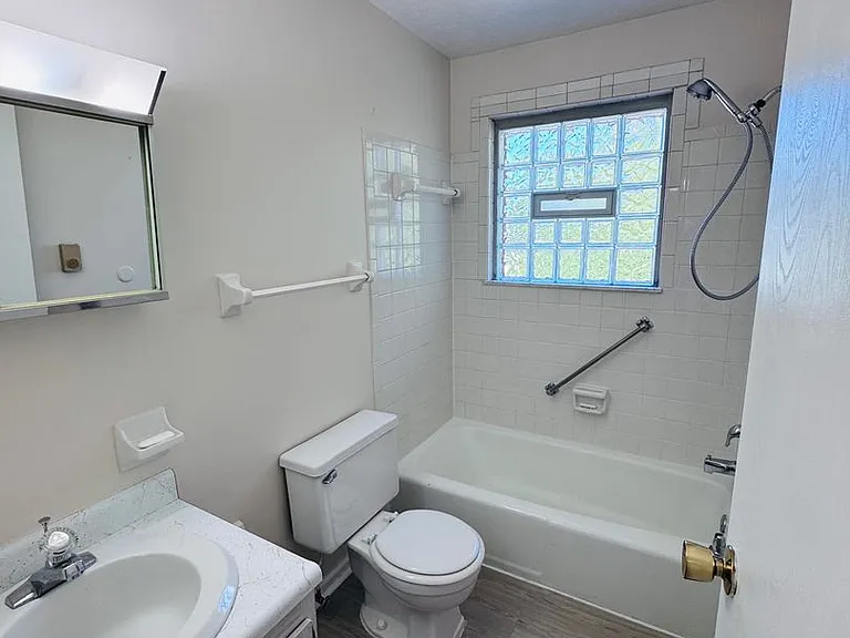 1408 Jackson Ln — Photo 18
