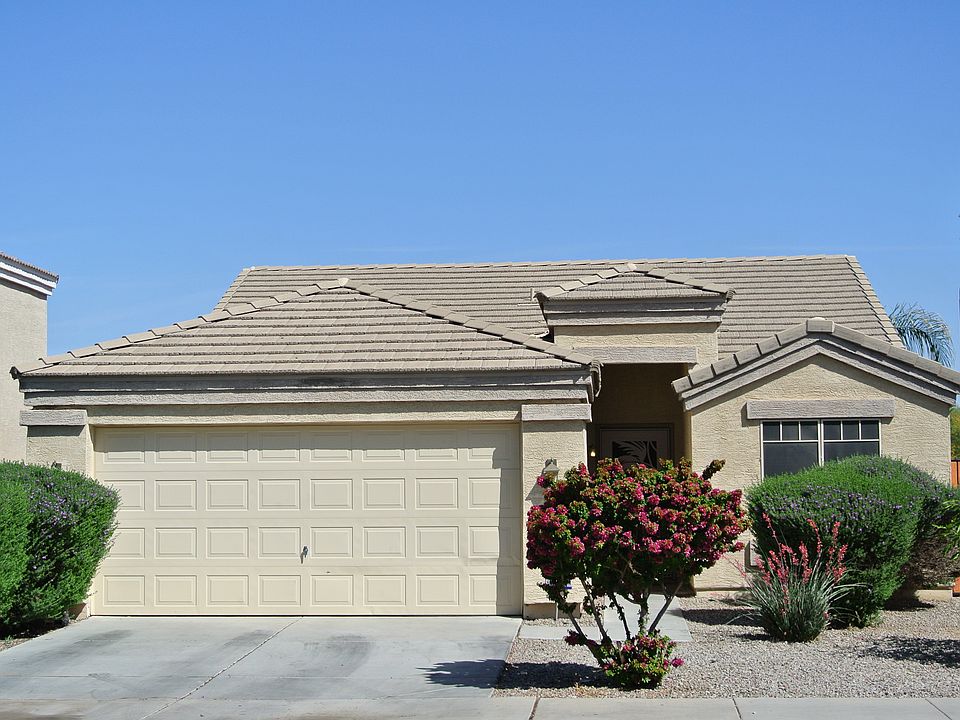 1st image of 3232 W Huntington Dr