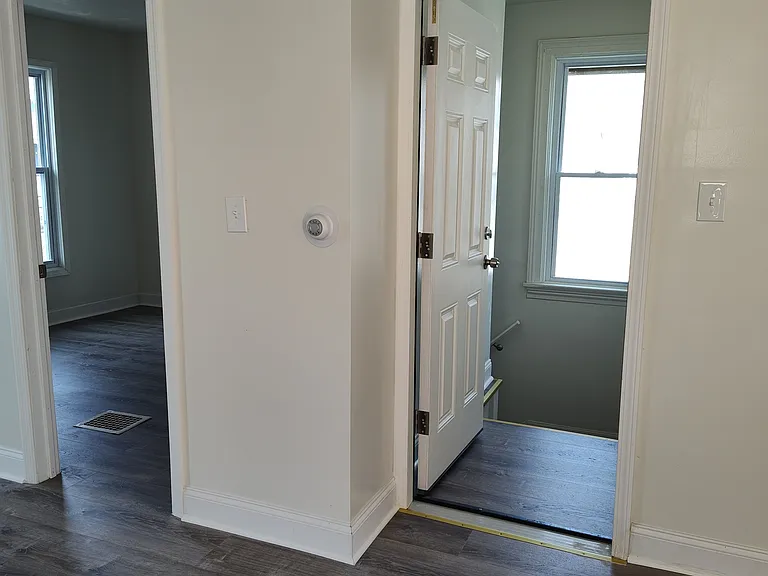 53 Duerstein St #UP — Photo 38