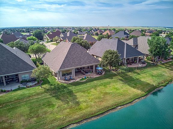 4th image of 9209 Grandview Dr