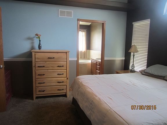 4th image of 501 E Edinborough Cir