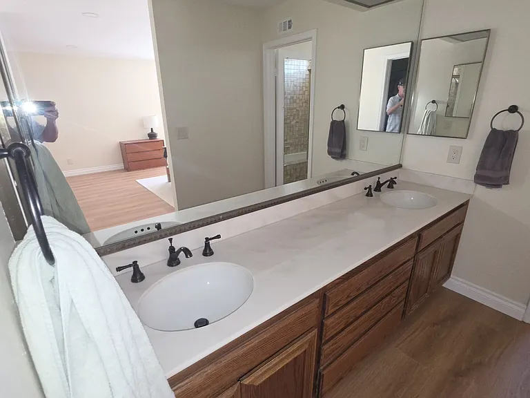 2794 Parkview Dr — Photo 29