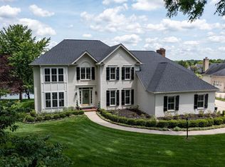 51868 Quail Valley Dr, Granger, IN 46530