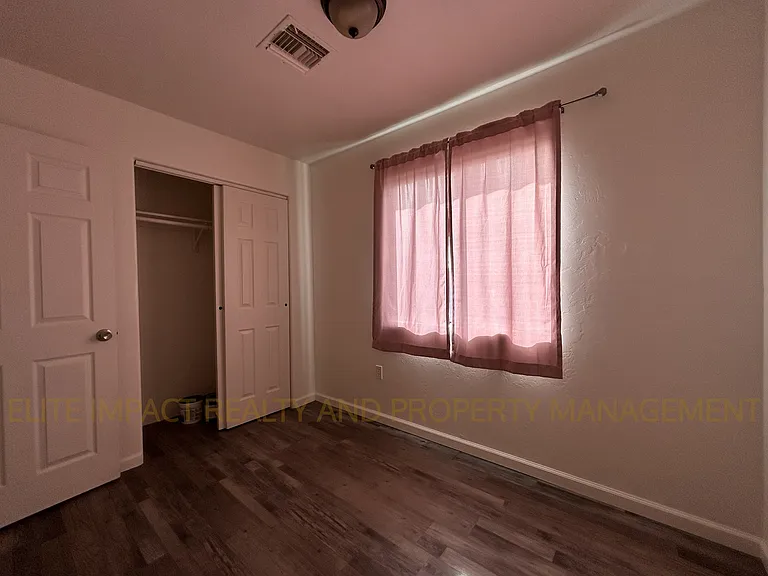 1462 W Saint Marys Rd #2 — Photo 11