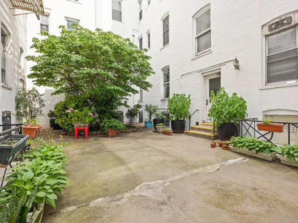 4015 Seventh Avenue image 10 of 11