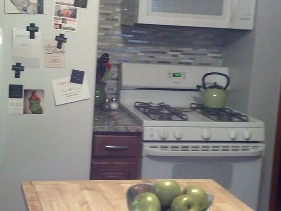 2nd image of 4133 N Ashland Ave APT 2