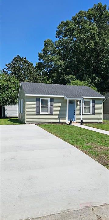 1st image of 512 Smiley Rd