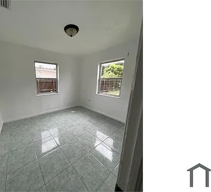 1240 NE 143rd St — Photo 24