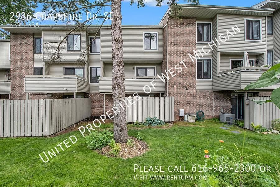 1st image of 2986 Chapshire Dr SE