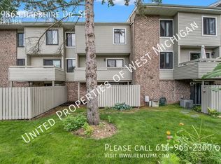 2986 Chapshire Dr SE, Grand Rapids, MI 49546