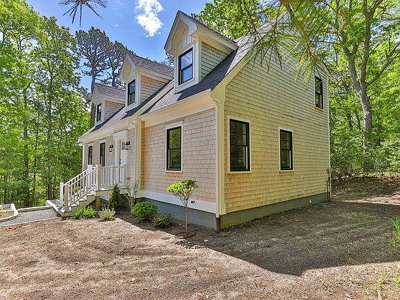 3rd image of 41 Little John Road