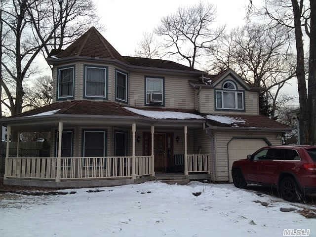 1st image of 348 Woodlawn Ave