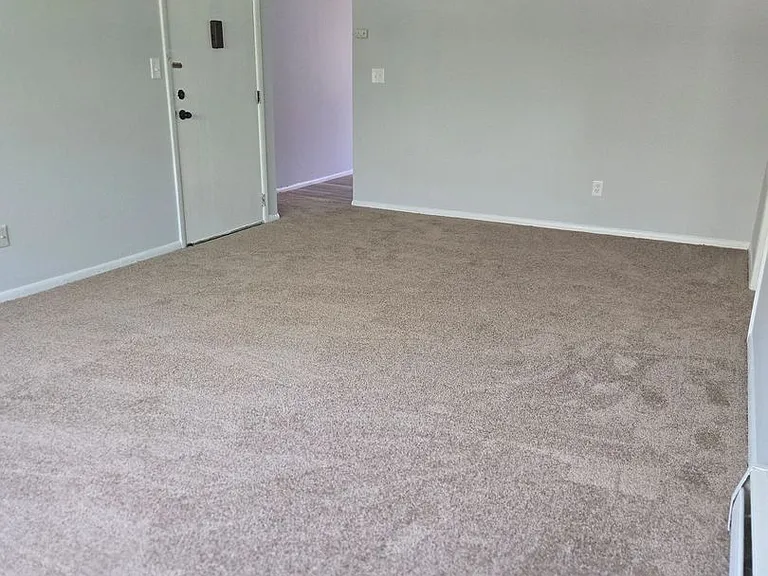 1035 N Saint Lucas St #D — Photo 2