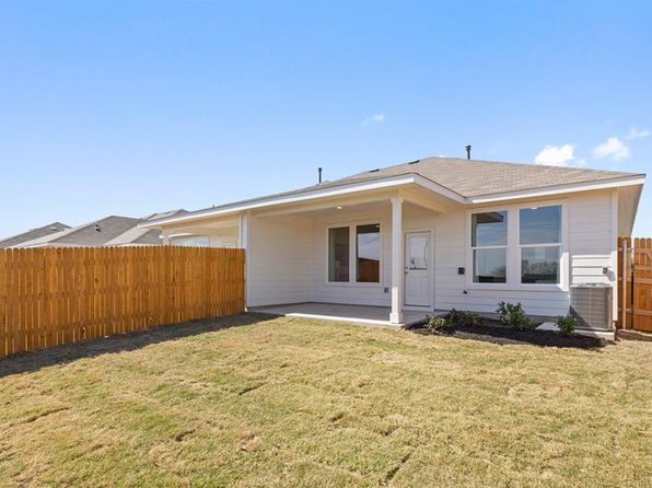 568 Arnold Loop #A, Uhland, TX 78640