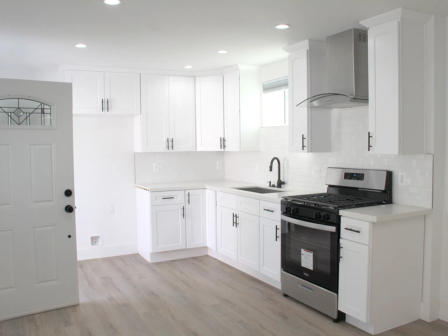 229 Jesse Ave — Photo 4