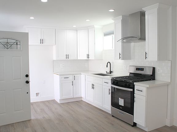 4th image of 229 Jesse Ave